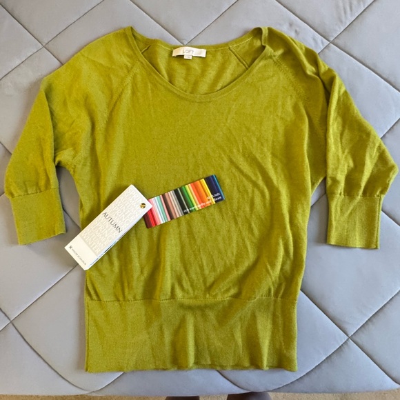 LOFT Olive Green Scoop Neck Pullover Sweater - Picture 2 of 3